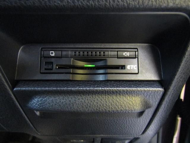 0530123A30260915W00819.jpg