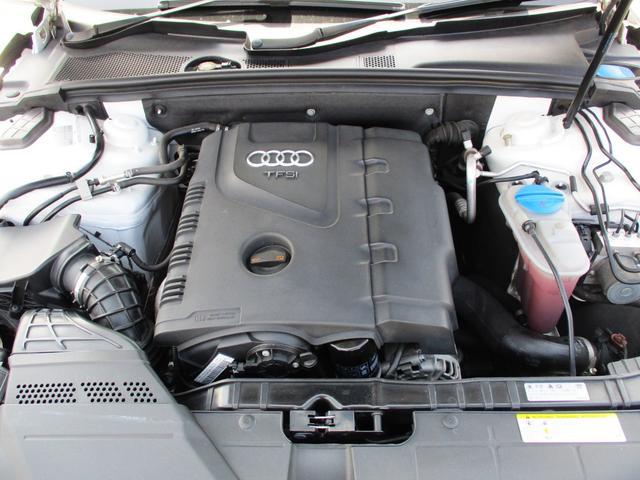 0904214A30260701W00216.jpg