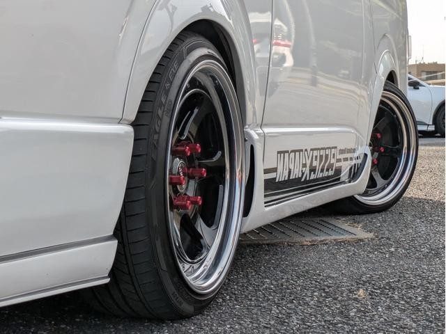 0403515A30260810W00106.jpg