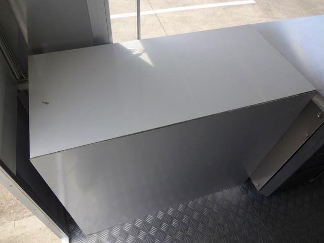 0503522A30260906W00111.jpg