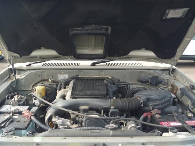 0902301A30261016W00114.jpg