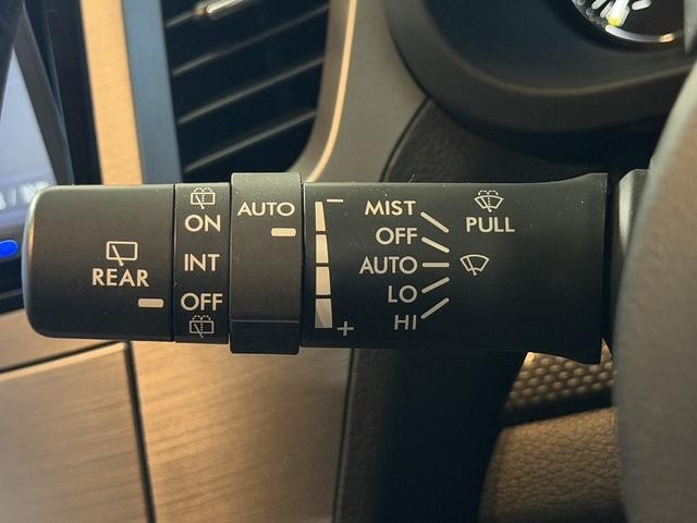 0300036A30260810W00317.jpg