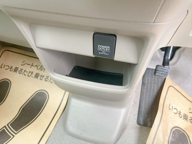0203922A30261003W00218.jpg