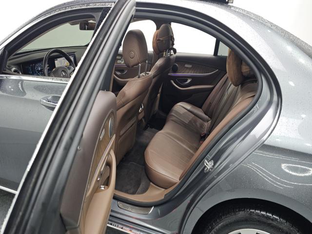 4ae80d1ee62e594dd76e7aeaf17913ac.jpeg