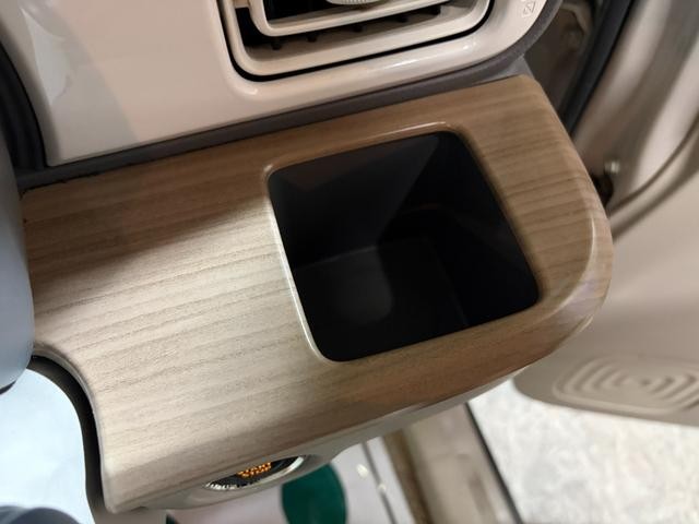 0302448A30261016W00114.jpg