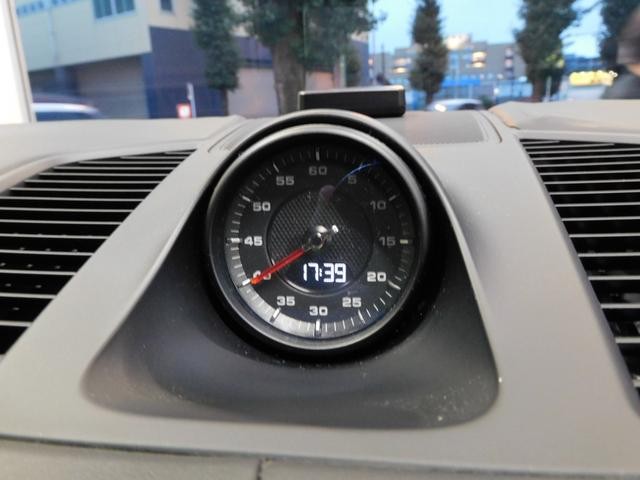 0500520A30260919W00111.jpg