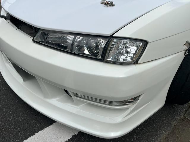 0570813A30261003W00207.jpg