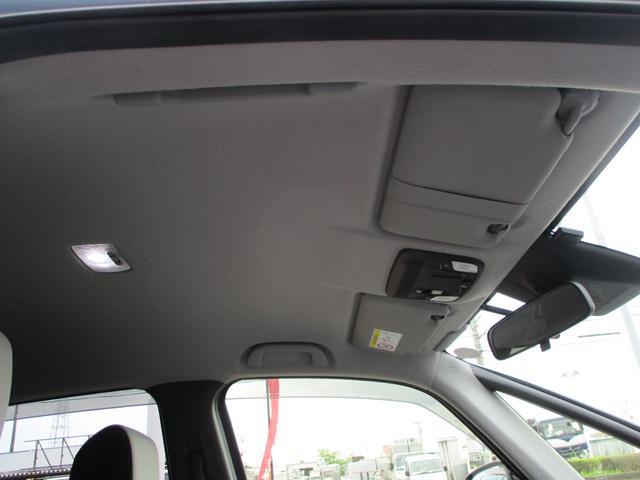 0602116A30260704W00212.jpg