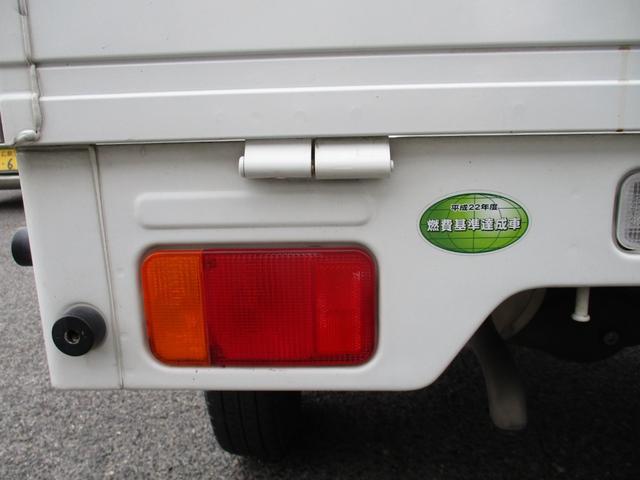 1000138A30260701W00116.jpg