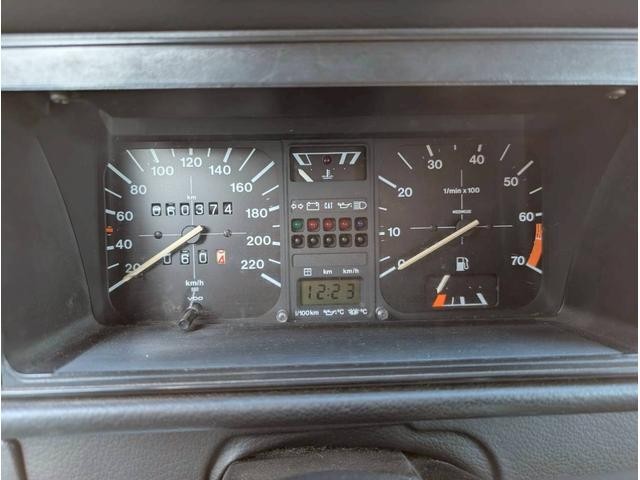 0200342A20251115W00112.jpg