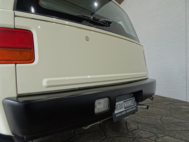 0551070A30261003W00212.jpg