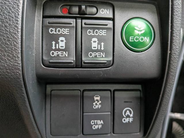 0541751A30260906W00307.jpg