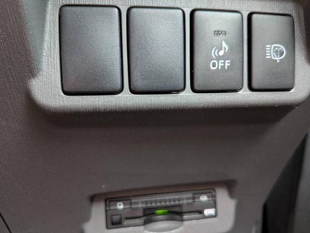 0541751A30260906W00409.jpg