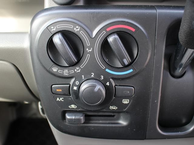 0700067A30261013W00314.jpg