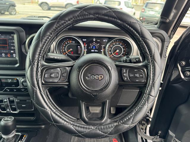 24556349_carP_l_15.jpg