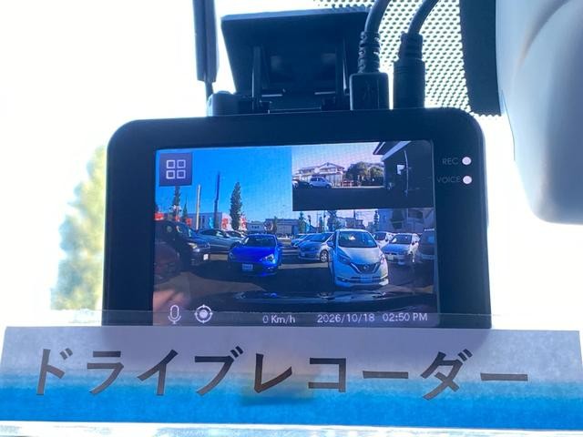0505203A30261021W00309.jpg