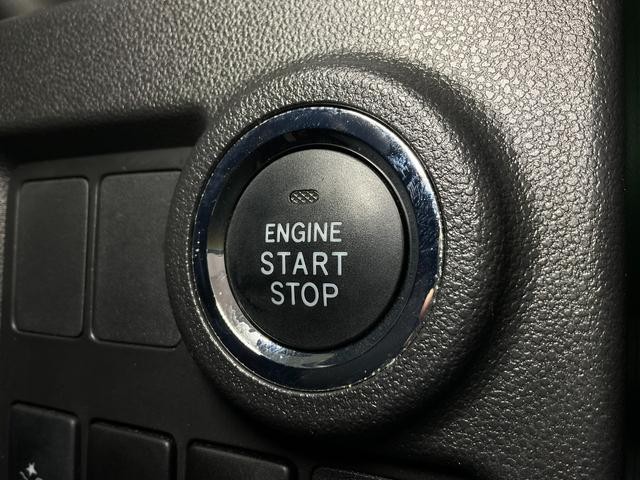0561150A30261020W00118.jpg