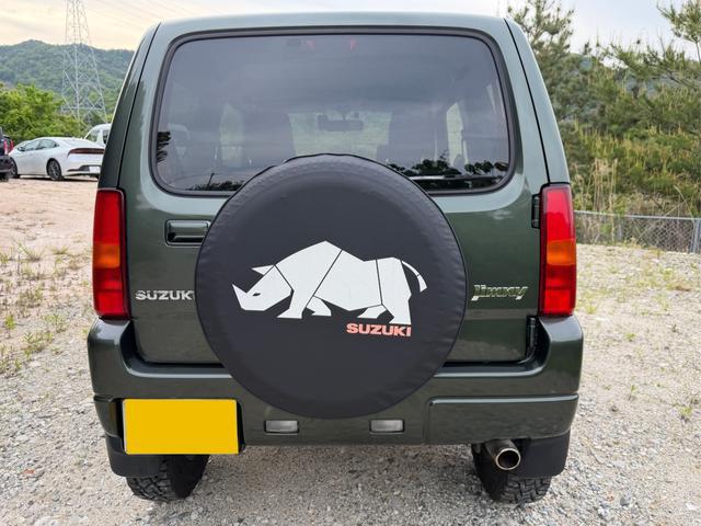 1000918A30260507W00103.jpg