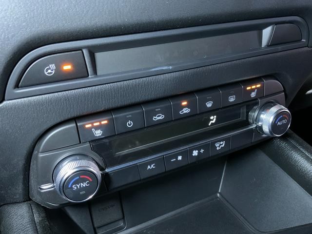 0561150A30261020W00217.jpg
