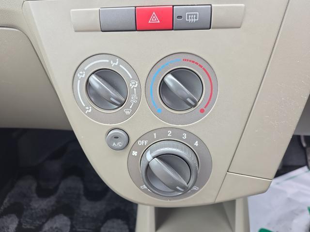 0300775A30260607W00105.jpg