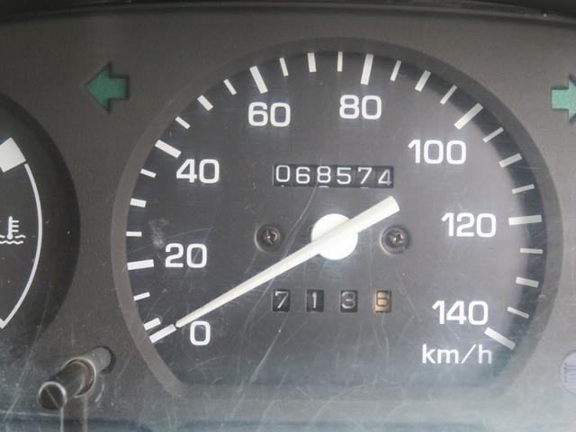 0840443A30261026W00105.jpg