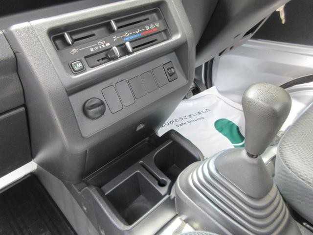 1300241A30260810W00115.jpg