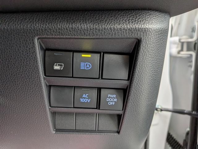 0302276A30260801W00510.jpg