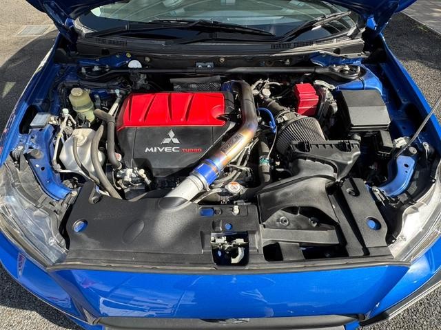 0520216A30261016W00215.jpg