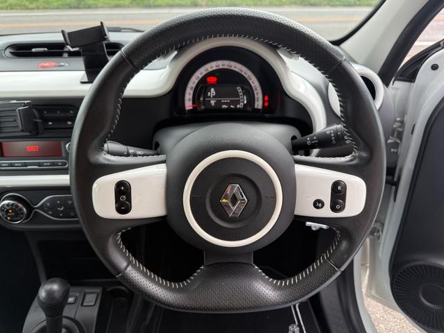0404042A30260808W00214.jpg
