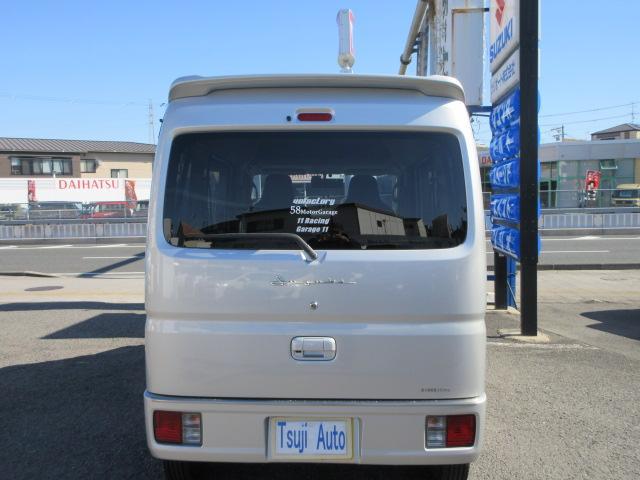 0700145A30260217W00105.jpg