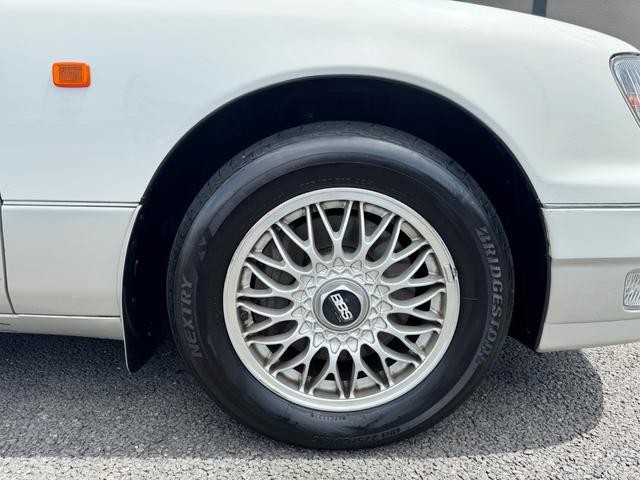 0508704A30260617W00917.jpg