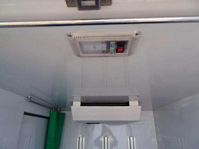 24561612_carP_l_18.jpg