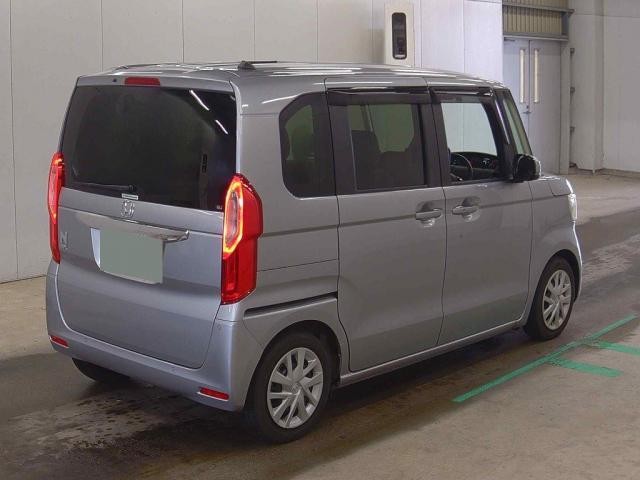 26408654_carP_l_10.jpg