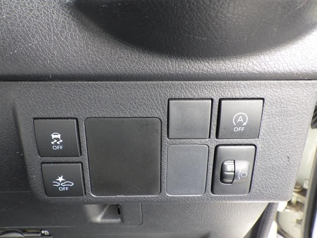 0704331A30261023W00117.jpg