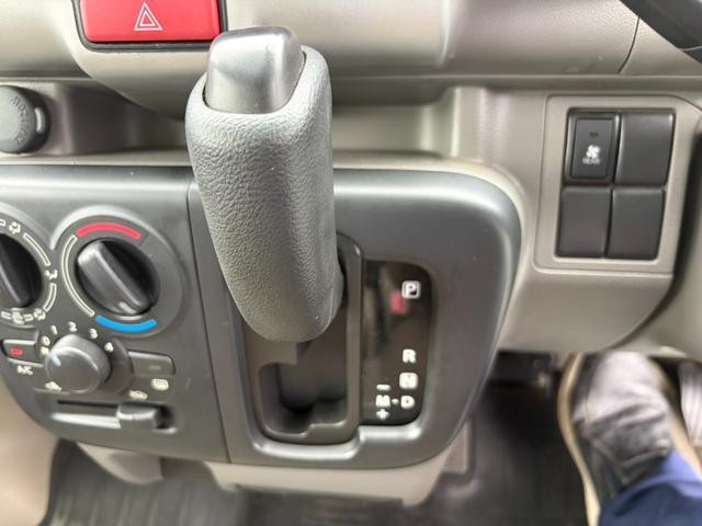 0500054A30260902W00107.jpg