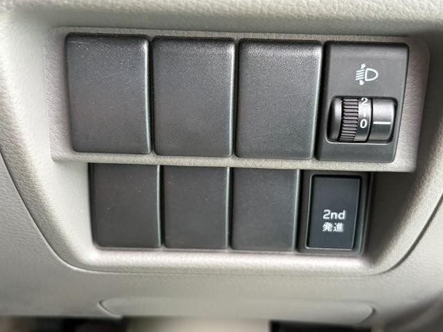 0500054A30260902W00109.jpg
