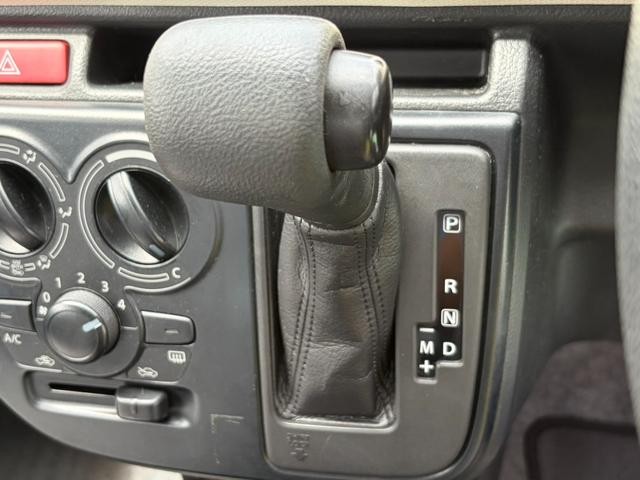 0500054A30260904W00107.jpg