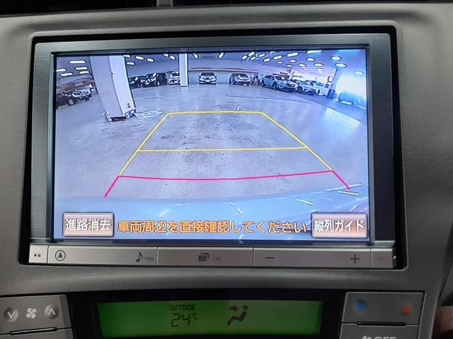 9030429A30260808W00102.jpg