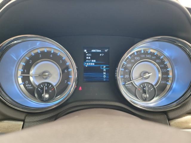 0540022A30260503W00111.jpg