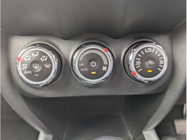 9900218A30260813W00112.jpg