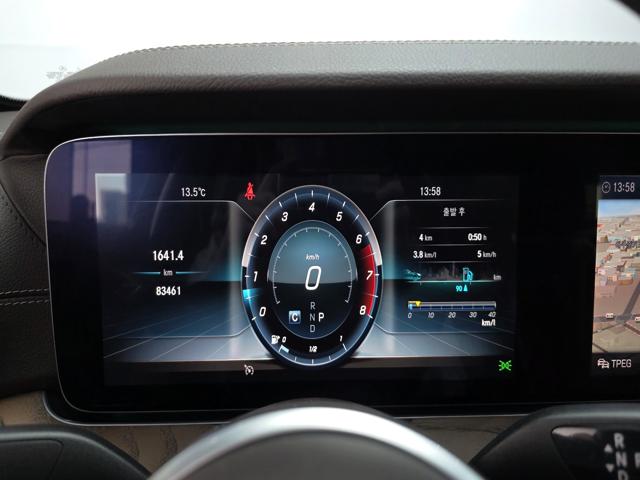 efaee577962fcce4ad664aab845943df.jpeg