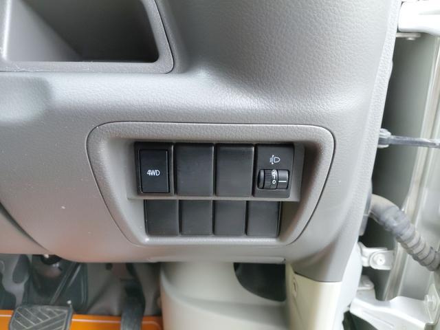 0302704A30260603W00210.jpg