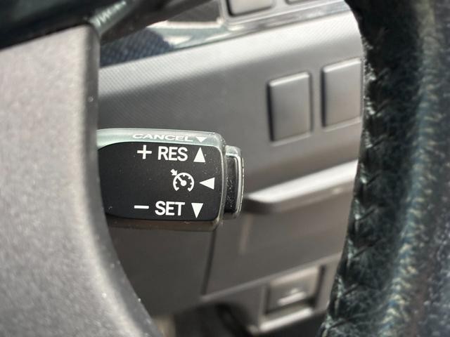 0541751A30261025W00611.jpg