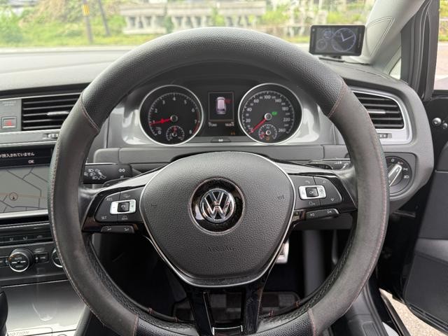 0404042A30260919W00115.jpg