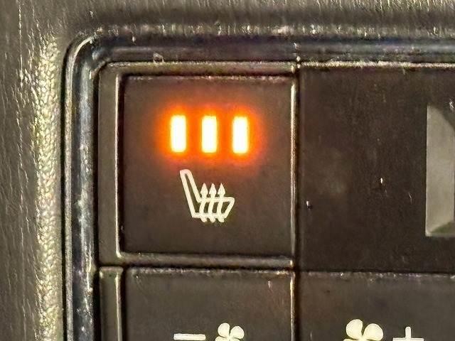 0208369A20261012D00309.jpg