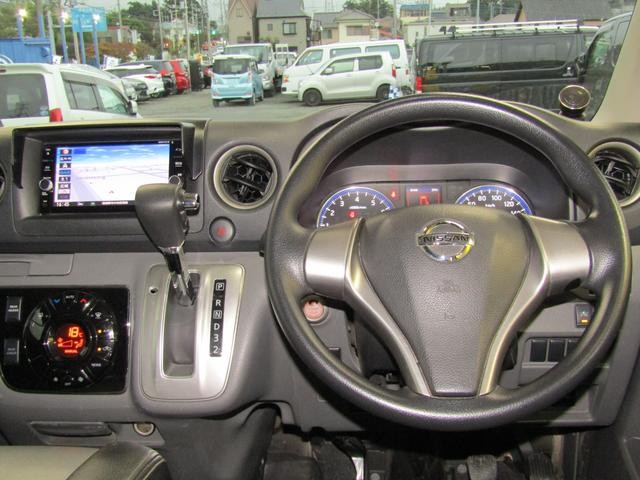 0530123A30260929W00611.jpg