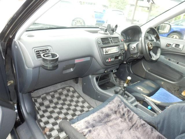 0500811A30260810W00215.jpg