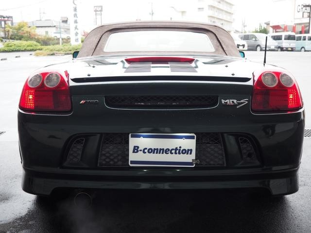 1201125A30261025W00304.jpg