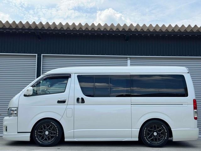 0209414A30260822W00116.jpg