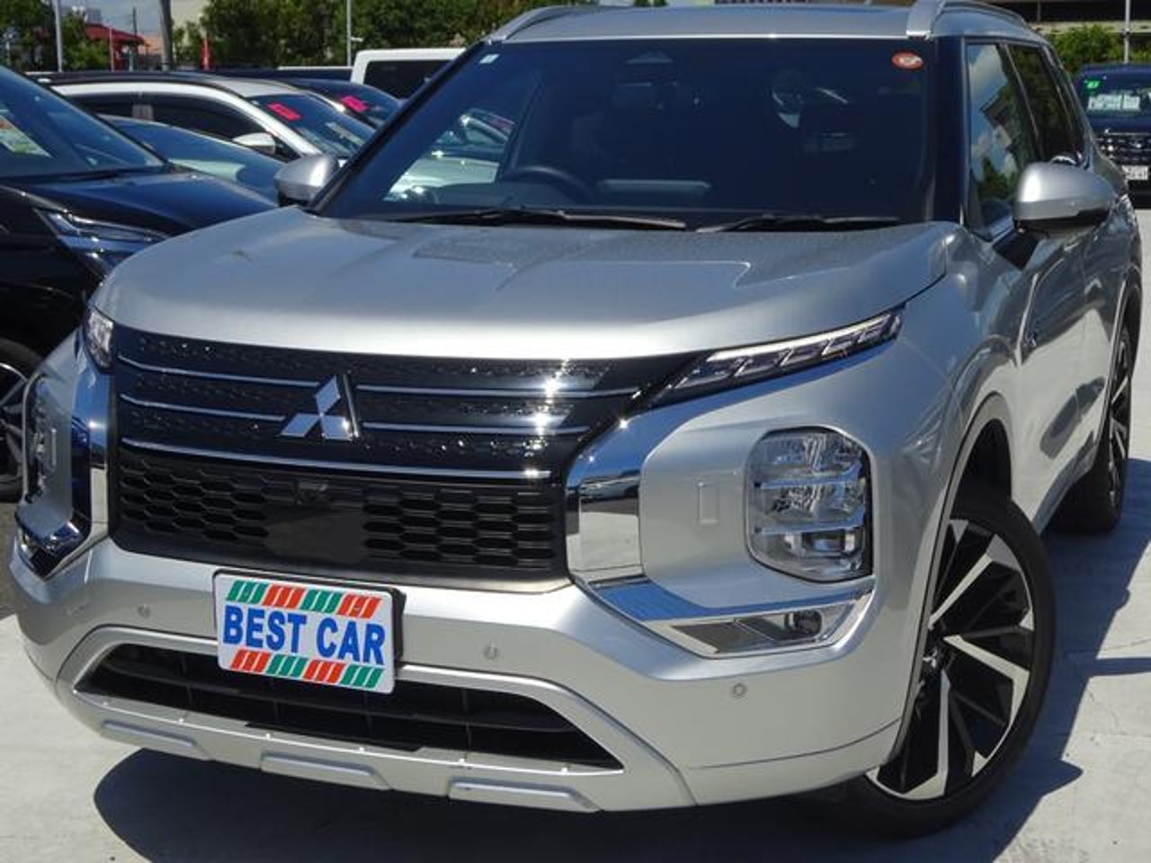2024 Mitsubishi Outlander, photo 1 of 1